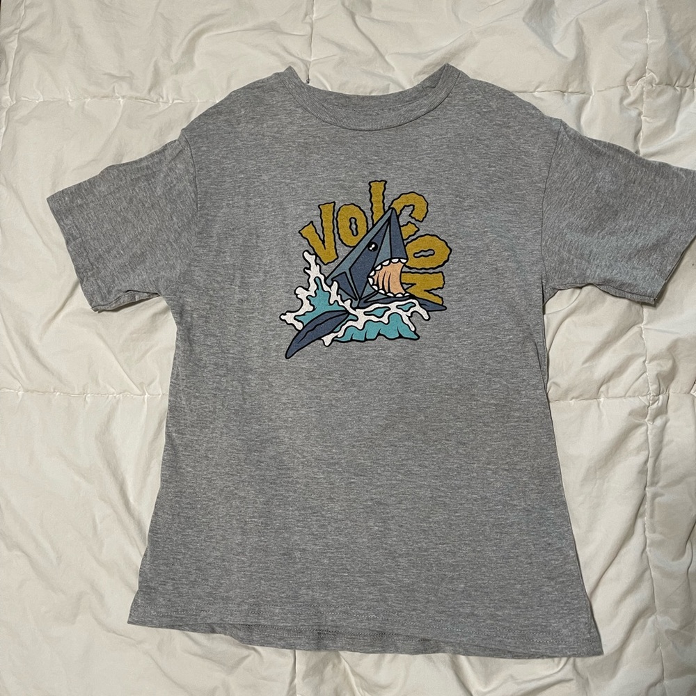 Volcom shark tee